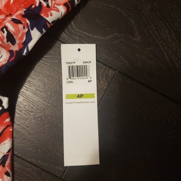 London Times Petite Coral Dress - Picture 4 of 15